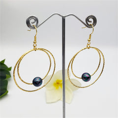 Double Moon Earrings With A Pearl In Different Colors