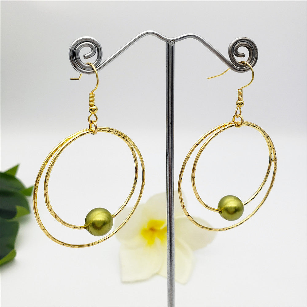 Double Moon Earrings With A Pearl In Different Colors