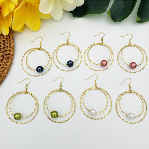 Double Moon Earrings With A Pearl In Different Colors