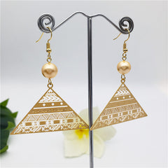 Carved Pyramid Earrings Sustained With A Pearl In Different Colors