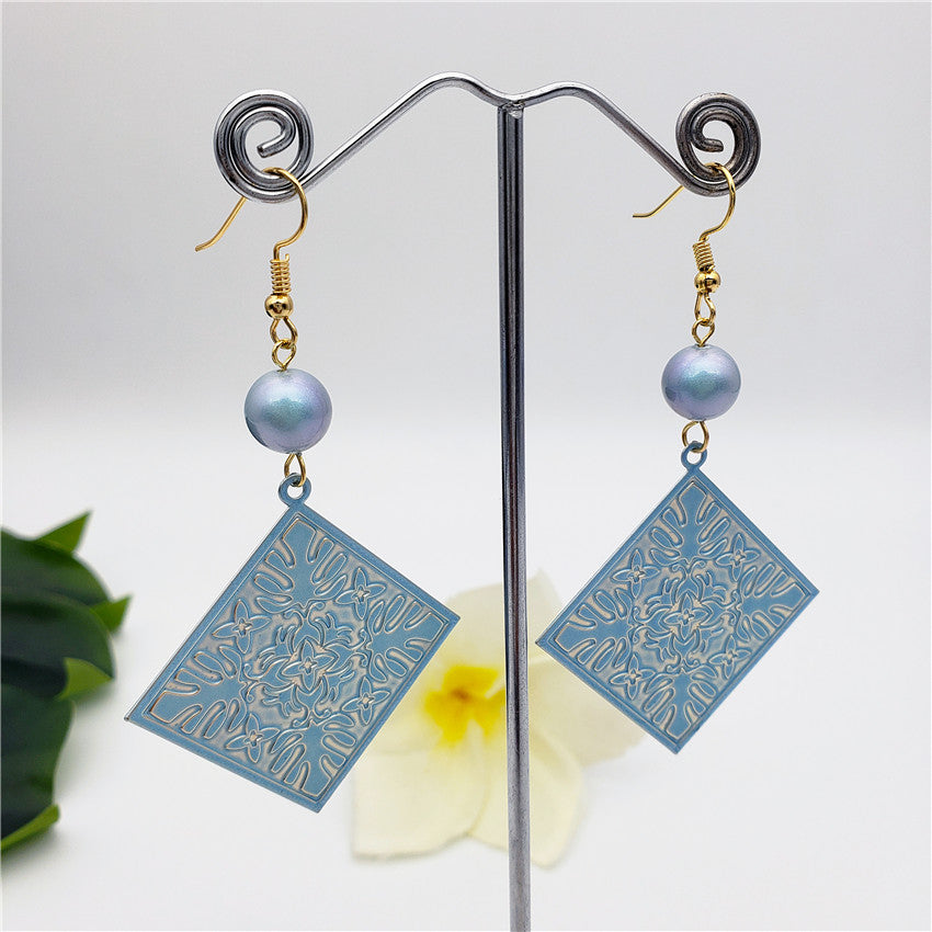 Square Shaped Carved Flowers & Leaves Hawaiian Earrings Sustained With A Pearl