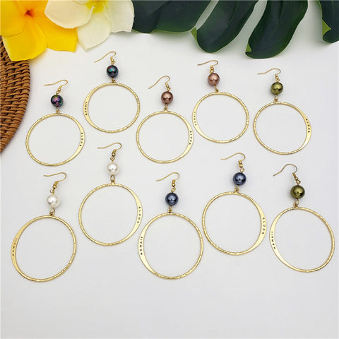 Hawaiian Circular Earrings Sustained With A Pearl In Different Colors