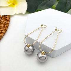 Egg Hoop Earrings With A Pearl In Different Colors