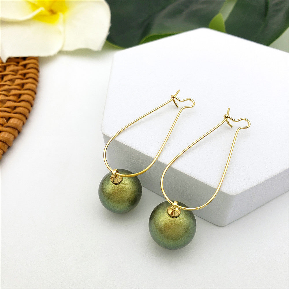 Egg Hoop Earrings With A Pearl In Different Colors