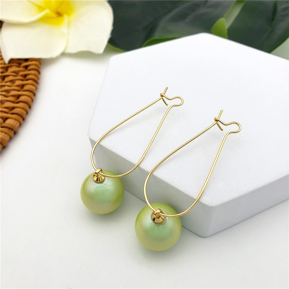 Egg Hoop Earrings With A Pearl In Different Colors