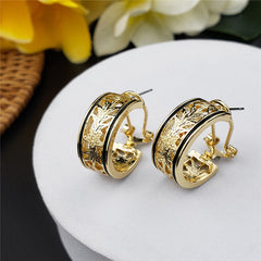 Black Edge Half Circle Stud Earrings With Various Carving Styles