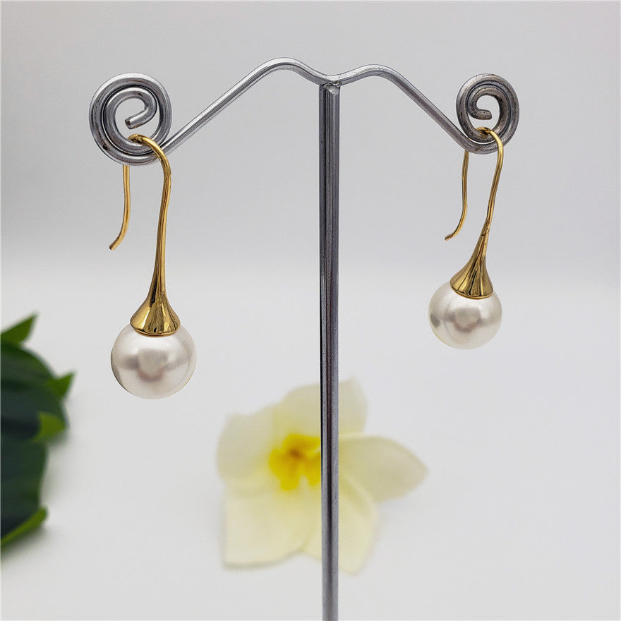 Dangle Earrings With A Pearl In 2 Different Colors