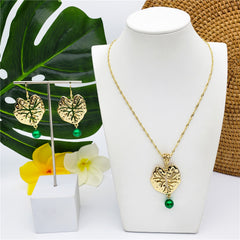 Set Of Hawaiian Monstera Leaf With Cracks Earrings And Necklace Sustained With A Pearl In 2 Different Colors