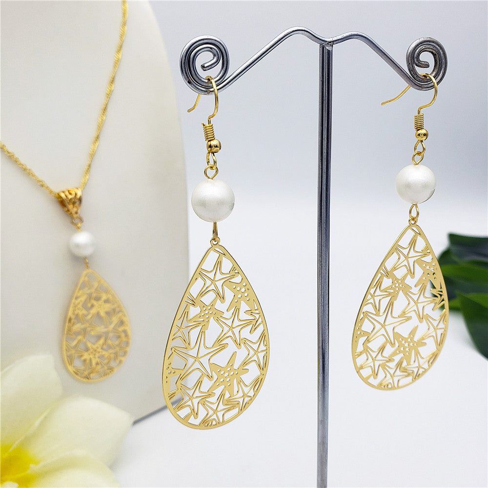 Set Of Carved Starfish Teardrop Earrings And Necklace Sustained With A Pearl In Different Colors