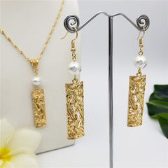 Set Of Carved Blooming Flowers & Leaves Bar Drop Earrings And Necklace Sustained With A Pearl In Different Colors